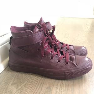 Never worn leather converse